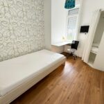 BRIGHT ROOM IN THE HEART OF BONNEVOIE